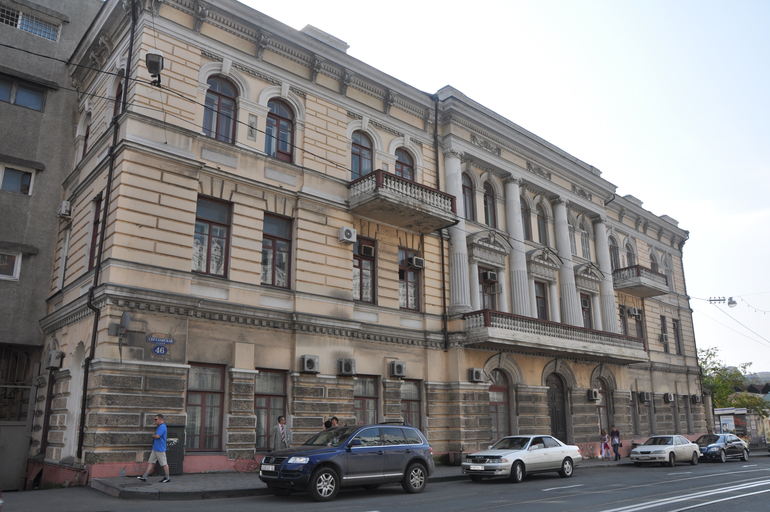 Дом Я. Л. Семёнова — первого старосты города Владивостока)